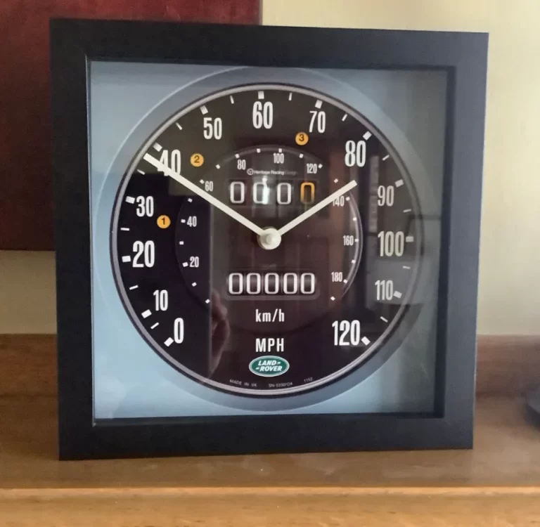 Range Rover speedometer clock gift gearhead